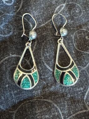 Vintage teardrop earrings - Sterling silver Stone inlay Taxco malachite inlay